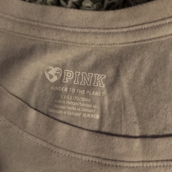 Pink shirt, rarely worn, size large - Picture 2 of 3